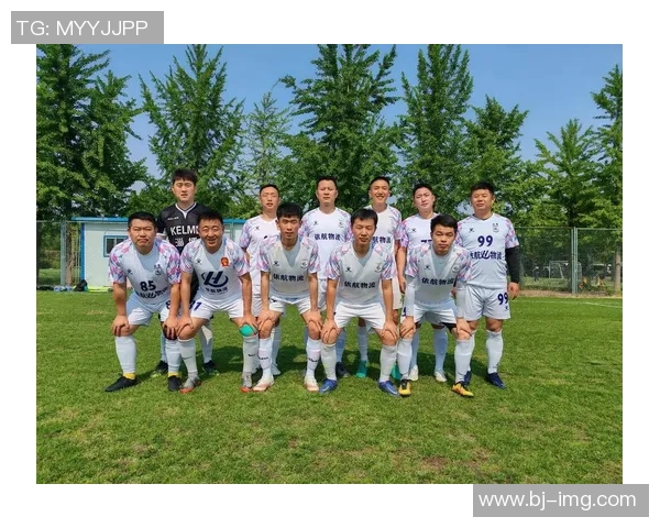 足球的全球魅力与文化影响力探索：从球场到社会的深远变革